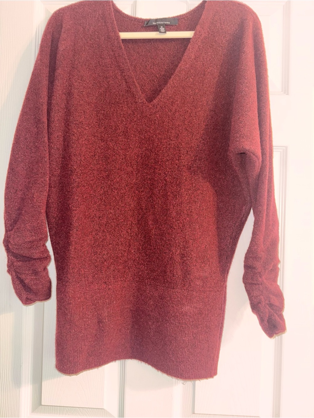 White House Black Market Men's V-Neck Sweater - Rust